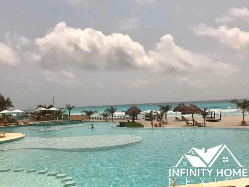 Esplendor Mediterraneo Cancún Mexiko